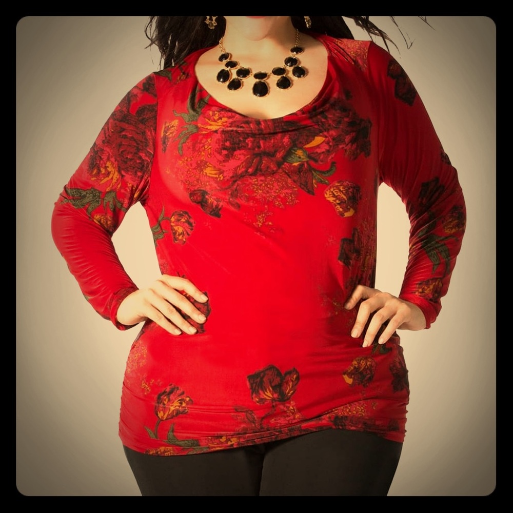 Igigi Red Rose Ruched Stretch Top NWT 1X